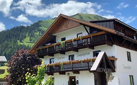 Gaestehaus Zugspitzblick